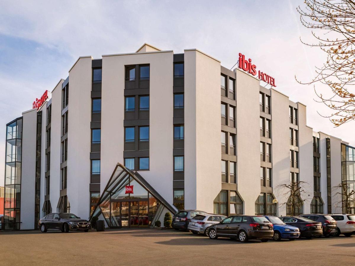 Ibis Lausanne Crissier Exteriör bild