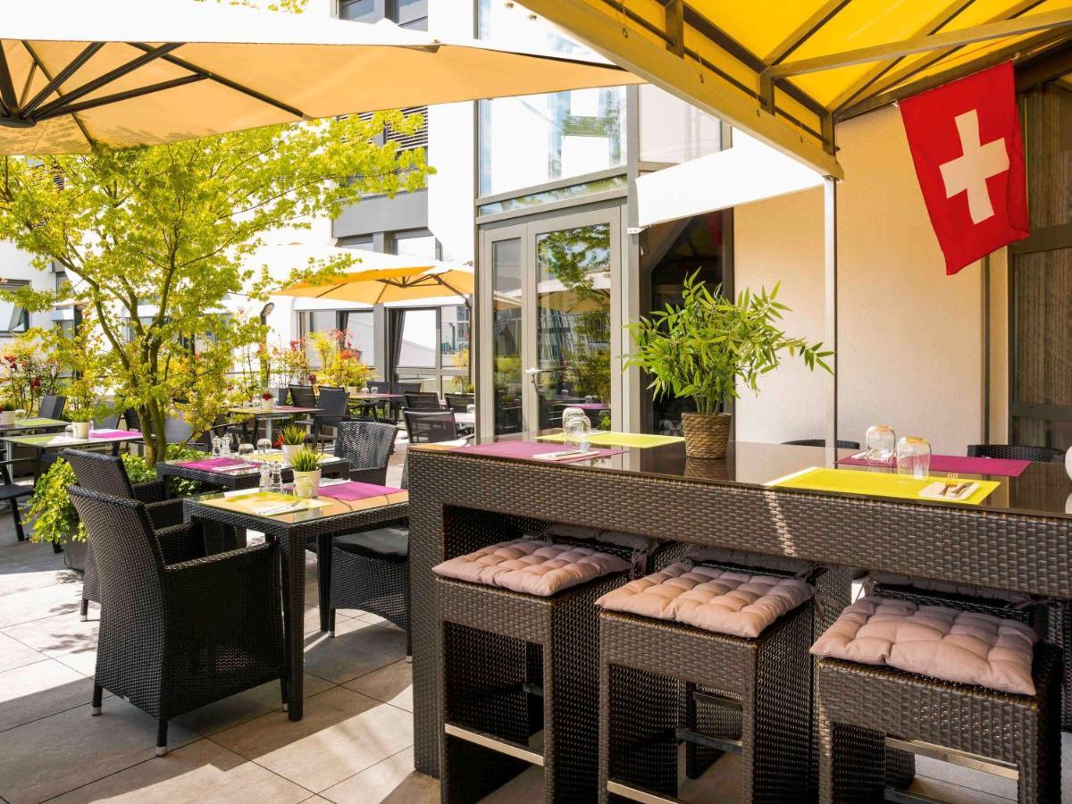 Ibis Lausanne Crissier Exteriör bild