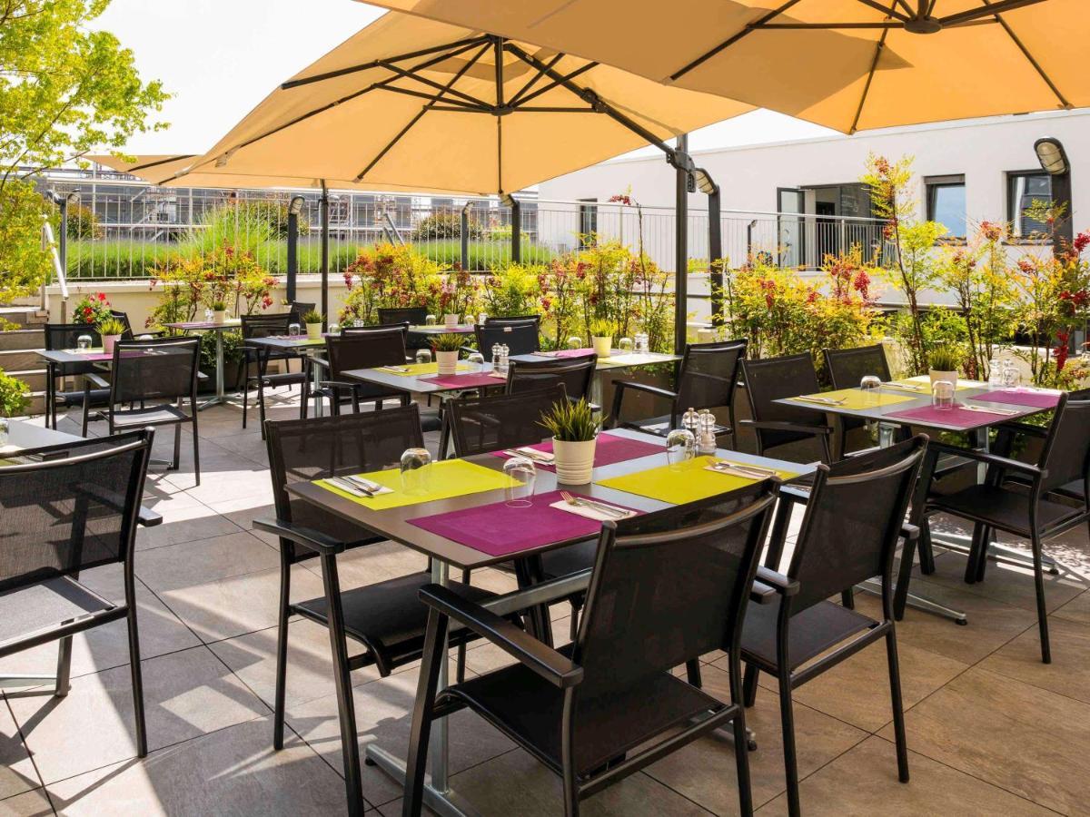 Ibis Lausanne Crissier Exteriör bild