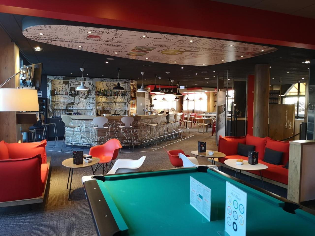 Ibis Lausanne Crissier Exteriör bild