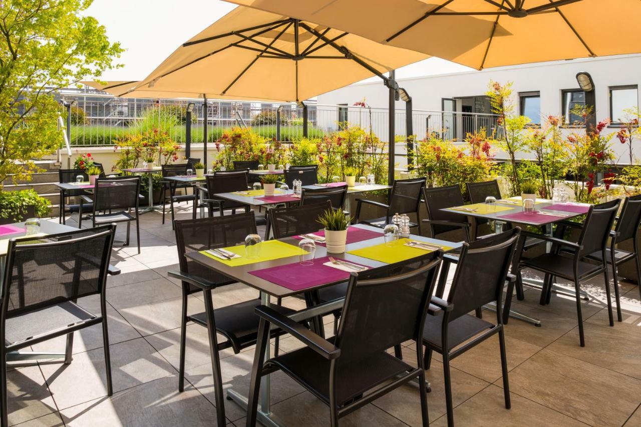 Ibis Lausanne Crissier Exteriör bild