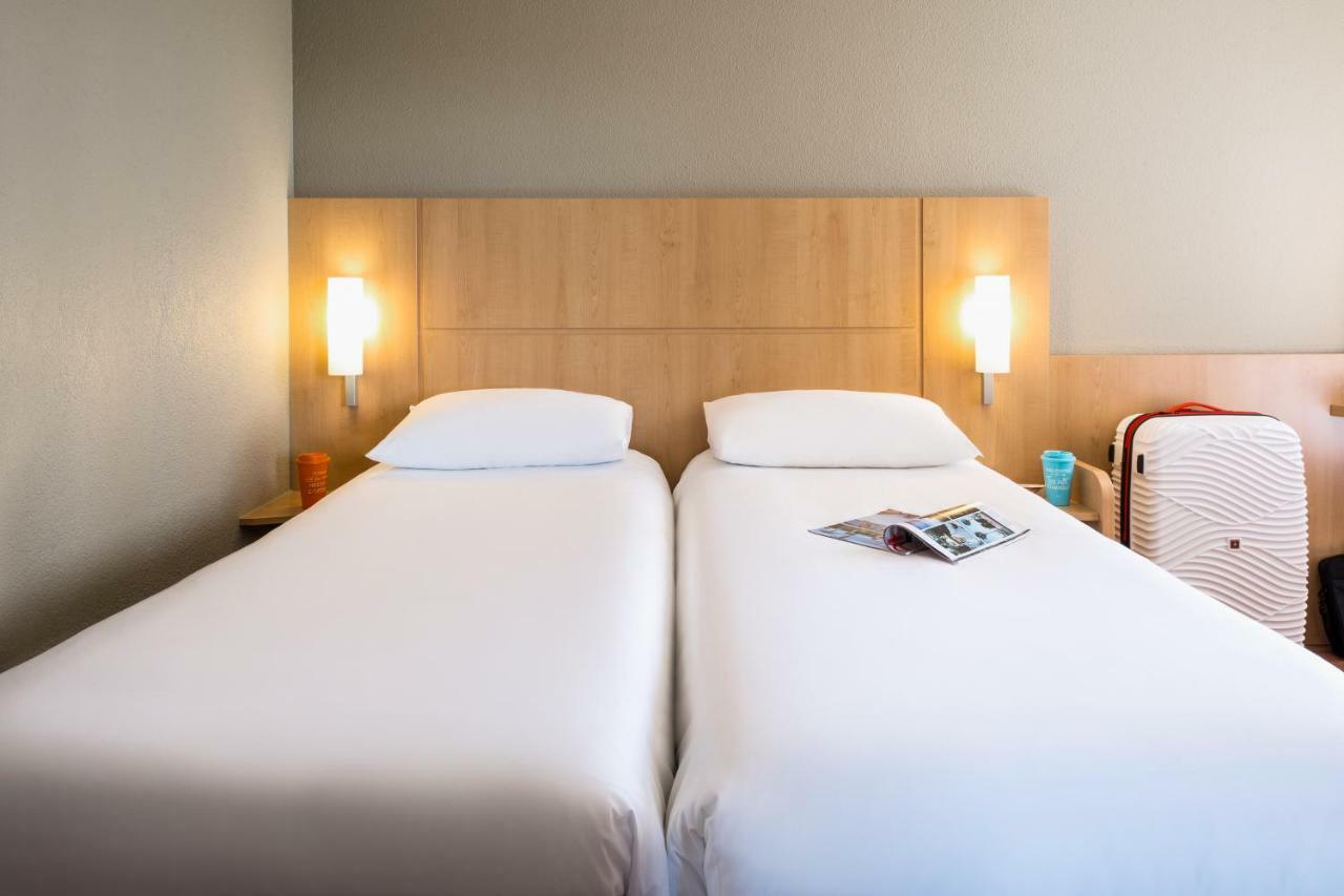 Ibis Lausanne Crissier Exteriör bild
