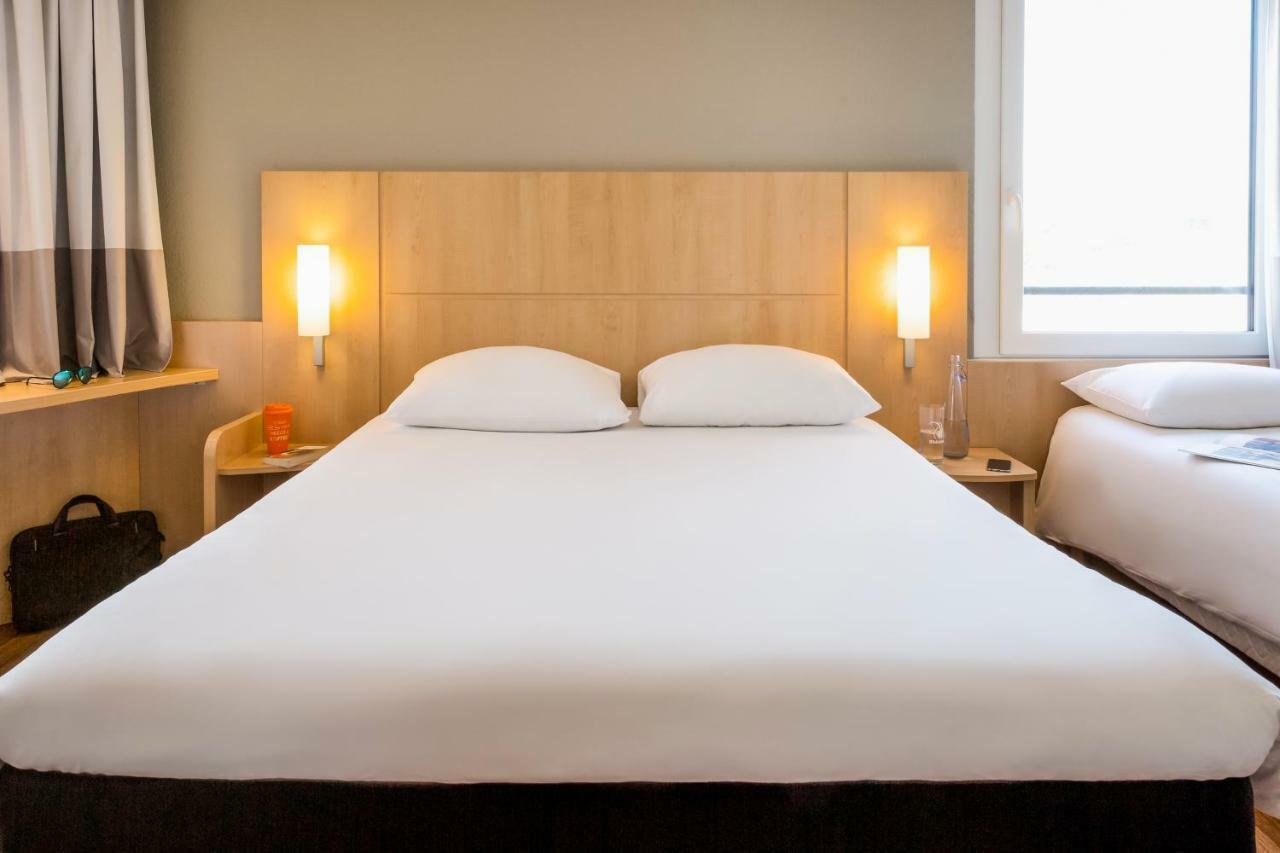 Ibis Lausanne Crissier Exteriör bild